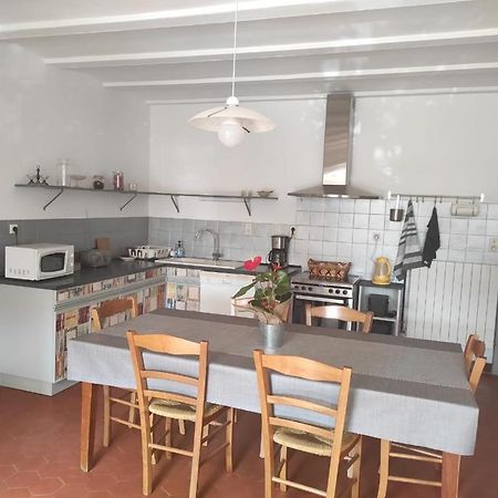 Gite Chez L'Oncle Jules Velesmes-Echevanne Zewnętrze zdjęcie